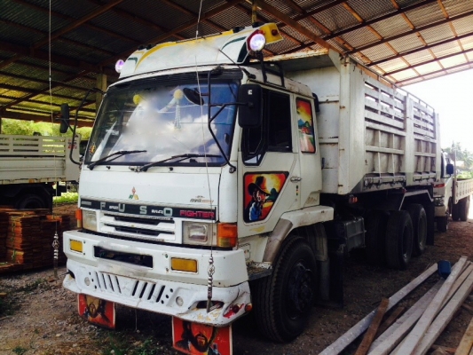 รถมิตซู 10 ล้อดั้ม FN527M - TF  220 แรงม้า. ปี 37.   สนใจติดต่อ  081 - 6079515