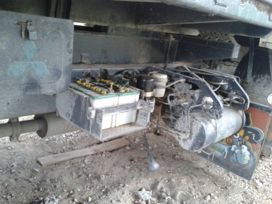 รถมิตซู 10 ล้อดั้ม FN527M - TF  220 แรงม้า. ปี 37.   สนใจติดต่อ  081 - 6079515