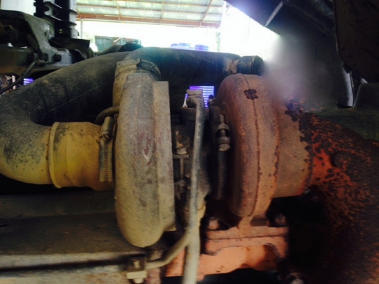 รถมิตซู 10 ล้อดั้ม FN527M - TF  220 แรงม้า. ปี 37.   สนใจติดต่อ  081 - 6079515