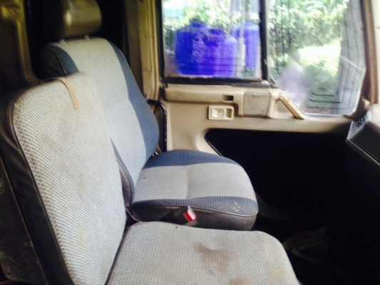 รถมิตซู 10 ล้อดั้ม FN527M - TF  220 แรงม้า. ปี 37.   สนใจติดต่อ  081 - 6079515