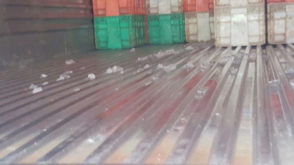 รถฮีโน่ 10 ล้อ ตู้เย็น  FL1J   220 แรงม้า. ปี 50.    สนใจติดต่อ  081 - 6079515