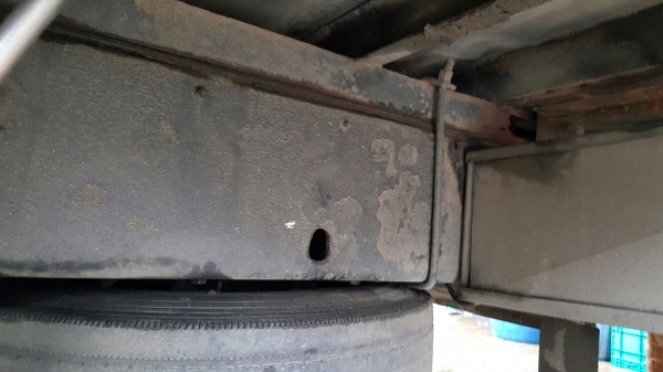 รถฮีโน่ 10 ล้อ ตู้เย็น  FL1J   220 แรงม้า. ปี 50.    สนใจติดต่อ  081 - 6079515