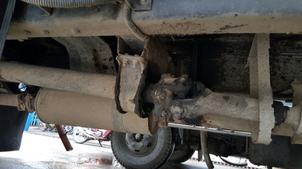 รถฮีโน่ 10 ล้อ ตู้เย็น  FL1J   220 แรงม้า. ปี 50.    สนใจติดต่อ  081 - 6079515