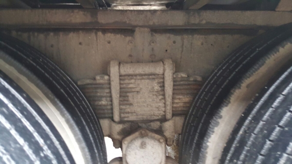 รถฮีโน่ 10 ล้อ ตู้เย็น  FL1J   220 แรงม้า. ปี 50.    สนใจติดต่อ  081 - 6079515