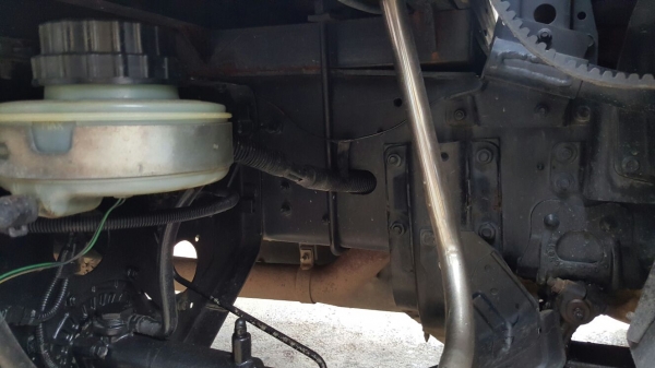 รถฮีโน่ 10 ล้อ ตู้เย็น  FL1J   220 แรงม้า. ปี 50.    สนใจติดต่อ  081 - 6079515