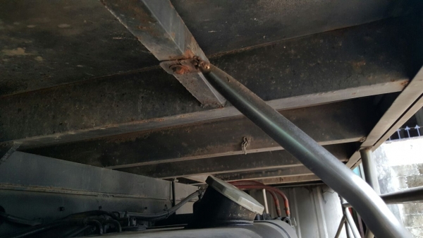 รถฮีโน่ 10 ล้อ ตู้เย็น  FL1J   220 แรงม้า. ปี 50.    สนใจติดต่อ  081 - 6079515