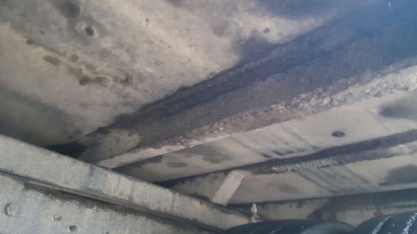 รถฮีโน่ 10 ล้อ ตู้เย็น  FL1J   220 แรงม้า. ปี 50.    สนใจติดต่อ  081 - 6079515