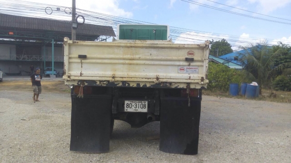 ขายรถ 6 ล้อ 220 ปี 54