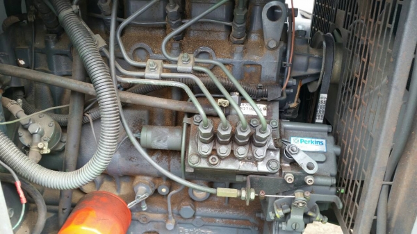 ออกจากตู้มาแล้วครับวันนี้ เครื่องย่อยกิ่งไม้ เครื่อง perkin ดีเซล 4 สูบ มีหางพ่วงลาก ติดรถไถ ออกจากตู้มาแล้วครับวันนี้ เครื่องย่อยกิ่งไม้ เครื่อง perkin ดีเซล 4 สูบ มีหางพ่วงลาก ติดรถไถ