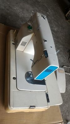 จักรเย็บผ้าจากญี่ปุ่น RICCAR เป็นจักรแม่บ้าน โครงสร้างเป็นเหล็กแข็งแรงมาก