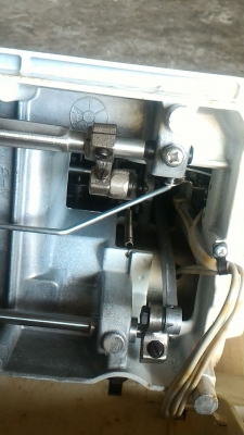 จักรเย็บผ้าจากญี่ปุ่น RICCAR เป็นจักรแม่บ้าน โครงสร้างเป็นเหล็กแข็งแรงมาก