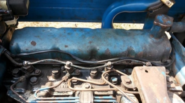 FORD 77 เพลาเดียว เครื่อง T5 เสื้อเรียบเดิมๆทั้งคันครับ สภาพดีพร้อมใช้งานได้เลยครับ ไม่มีอุปกรณ์ให้นะครับ เครื่องยนต์แรงดีกำลังไม่ตกไม่แตกเยิ้ม ระบบเกียร์เดินหน้าถอยหลังไม่มีปัญหาเลยครับ ระบบไฮดรอลิกส์ไม่มีแตกเยิ้ม ช่วงล่างแน่น ยางสภาพดี 4 เส้นหน้าหลังประ