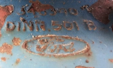 FORD 77 เพลาเดียว เครื่อง T5 เสื้อเรียบเดิมๆทั้งคันครับ สภาพดีพร้อมใช้งานได้เลยครับ ไม่มีอุปกรณ์ให้นะครับ เครื่องยนต์แรงดีกำลังไม่ตกไม่แตกเยิ้ม ระบบเกียร์เดินหน้าถอยหลังไม่มีปัญหาเลยครับ ระบบไฮดรอลิกส์ไม่มีแตกเยิ้ม ช่วงล่างแน่น ยางสภาพดี 4 เส้นหน้าหลังประ