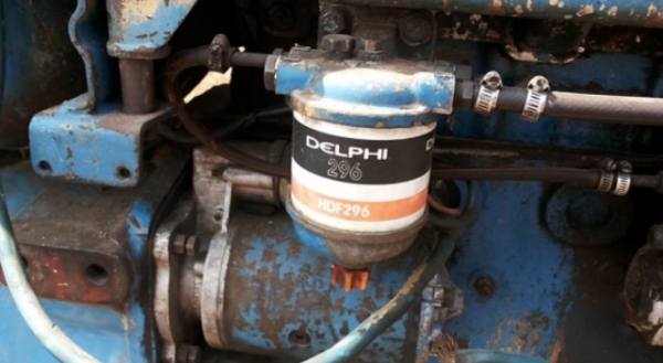 FORD 77 เพลาเดียว เครื่อง T5 เสื้อเรียบเดิมๆทั้งคันครับ สภาพดีพร้อมใช้งานได้เลยครับ ไม่มีอุปกรณ์ให้นะครับ เครื่องยนต์แรงดีกำลังไม่ตกไม่แตกเยิ้ม ระบบเกียร์เดินหน้าถอยหลังไม่มีปัญหาเลยครับ ระบบไฮดรอลิกส์ไม่มีแตกเยิ้ม ช่วงล่างแน่น ยางสภาพดี 4 เส้นหน้าหลังประ