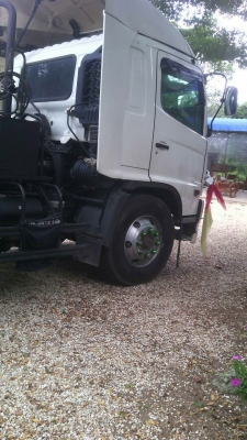 รถฮีโน่ 10 ล้อ หัวลาก 251 แรงม้า. ปี 53.  ( ขายแม่ , ลูก )    สนใจติดต่อ  081 - 6079515