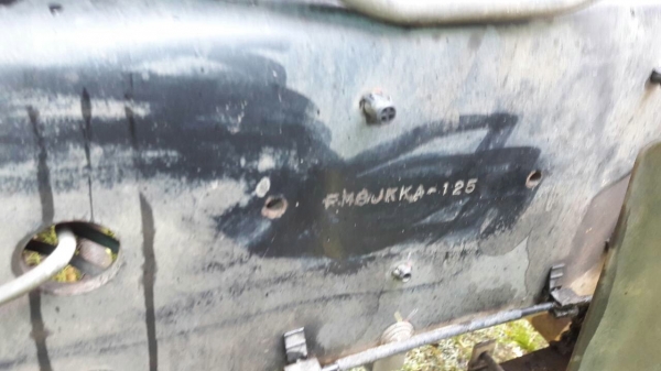 รถฮีโน่ 10 ล้อ หัวลาก 251 แรงม้า. ปี 53.  ( ขายแม่ , ลูก )    สนใจติดต่อ  081 - 6079515