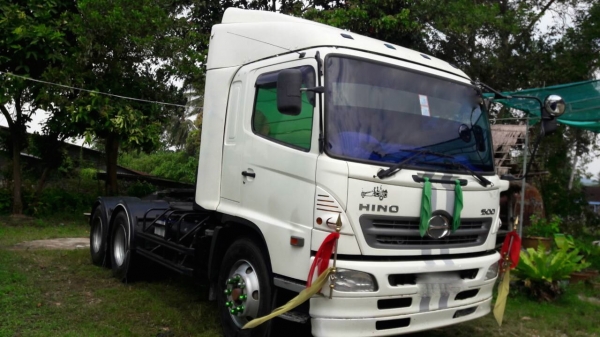 รถฮีโน่ 10 ล้อ หัวลาก 251 แรงม้า. ปี 53.  ( ขายแม่ , ลูก )    สนใจติดต่อ  081 - 6079515