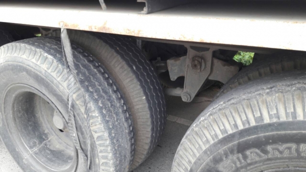 รถฮีโน่ 10 ล้อ หัวลาก 251 แรงม้า. ปี 53.  ( ขายแม่ , ลูก )    สนใจติดต่อ  081 - 6079515