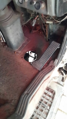 ขายด่วนรถ10ล้อFL1jขายหัวครั่ชชีพร้อมเล่มทะเบืยนขาด2ปีมีคาลหน้า