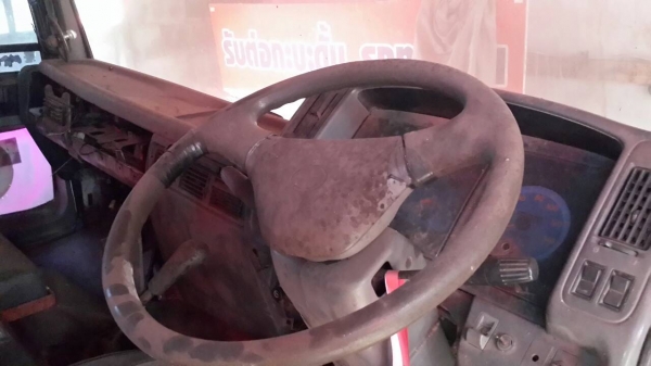 ขายด่วนรถ10ล้อFL1jขายหัวครั่ชชีพร้อมเล่มทะเบืยนขาด2ปีมีคาลหน้า