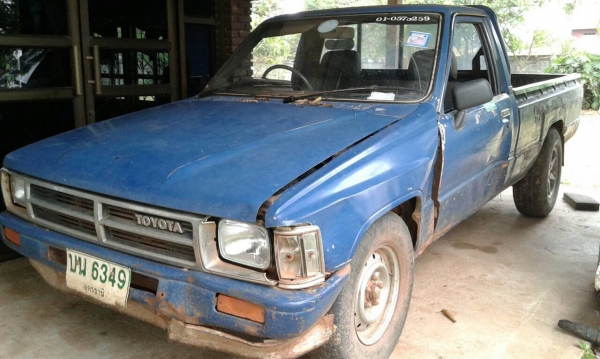 ขาย รถกระบะ TOYOTA HERO 2 ไมล์ เครื่องดี คัสซีสวยตลอดเส้น ทะเบียนพร้อมโอน