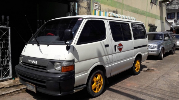 TOYOTA  HIACE  เครื่องเบนซิน 2000