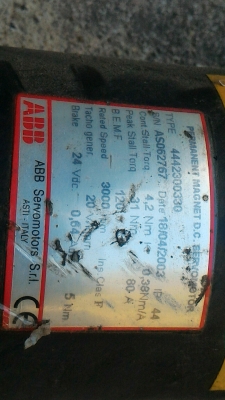 มอเตอร์DCเซอร์โว พร้อมเบรคในตัว ยี่ห้อ ABB 12-120 V. 80 A. แกนเพลาโตประมาณ 25 มม. ต่อใข้งานหมุน ซ้าย-ขวา ได้เลย แรงบิดสูงมาก