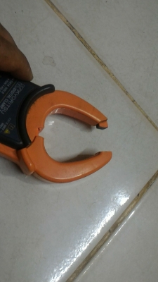 แคล้มป์มิเตอร์ดิจิตอลคุณภาพสูง ยี่ห้อ KYORITSU จากญี่ปุ่น วัดความต้านทานได้ วัดแรงดันได้ และวัดกระแสได้สูงถึง 600 A. พร้อมซองเก็บ