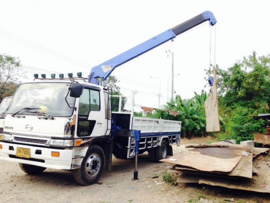 ขายรถ ฮีโน่ 6ล้อ ติดเครน 3.6ตัน สภาพพร้อมใช้งาน