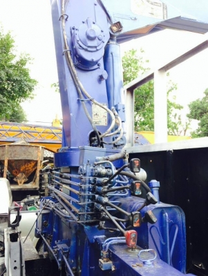 ขายรถ ฮีโน่ 6ล้อ ติดเครน 3.6ตัน สภาพพร้อมใช้งาน