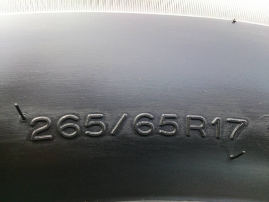 ขายยาง มิชลิน 265/65R17 ยางสัปดาห์ที่19ปี14  ดอกยางหนาสดเท่ากันไม่แตกลายไม่ร้าวไม่กินข้างไม่มีปะสวยมาก จำนวน 1 ชุด