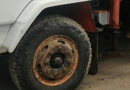 สิบล้อ อีซูซุ หัวร็อค 175 ติดเครน UNIC 3ตัน กะบะพื้นเรียบ ยาว6.20ม สภาพดีพร้อมใช้งาน เล่มทะเบียนพร้อมโอน