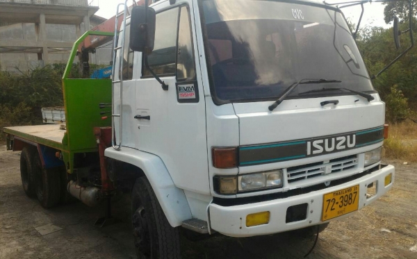 สิบล้อ อีซูซุ หัวร็อค 175 ติดเครน UNIC 3ตัน กะบะพื้นเรียบ ยาว6.20ม สภาพดีพร้อมใช้งาน เล่มทะเบียนพร้อมโอน