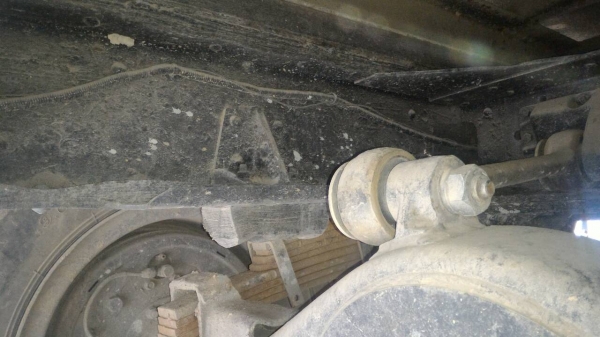 สิบล้อ อีซูซุ หัวร็อค 175 ติดเครน UNIC 3ตัน กะบะพื้นเรียบ ยาว6.20ม สภาพดีพร้อมใช้งาน เล่มทะเบียนพร้อมโอน