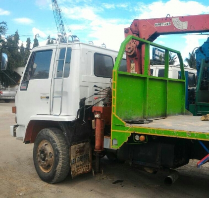 สิบล้อ อีซูซุ หัวร็อค 175 ติดเครน UNIC 3ตัน กะบะพื้นเรียบ ยาว6.20ม สภาพดีพร้อมใช้งาน เล่มทะเบียนพร้อมโอน