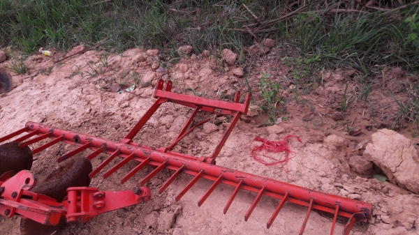 คราดติดรถไถ14-39แรงของเก่าเก็บไม่ได้ใช้งาน