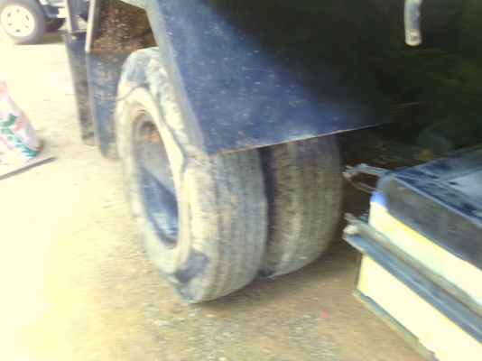 ขายรถบรรทุก 6 ล้อดัมพ์ HINO FC9J 175 แรงม้าปี 2554 ไมล์ 21000 กม.ราคา 1050000