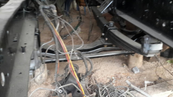 ขายด่วน HINO FL1J ขายตามสภาพครับ มีหัวคัชชี คานหน้า คัชชีสวย เอกสารเล่มทะเบียนพร้อมโอน