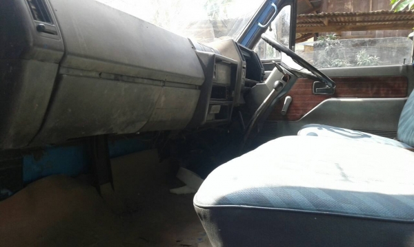 ขาย 6 ล้อ isuzu npr เครื่อง 4BD1ฝาดำ รถห้างแท้ๆ(คุณพิทักษ์ โพธิ์จันทร์ จากอุดรธานี มารับรถกลับบ้านไปวิ่งงานทำเงินแล้ว)) (ดาวน์ 128000ออกรถได้เลย)เฟืองท้าย F ยาง8.25 เครื่องแน่นๆ แห้ง แรงดีสุดๆ แซสซีเยี่ยมๆ ไม่ผุไม่ดาม รถสวยๆพร้อมใช้งานได้เลย พร้อมโอนทั่วไ