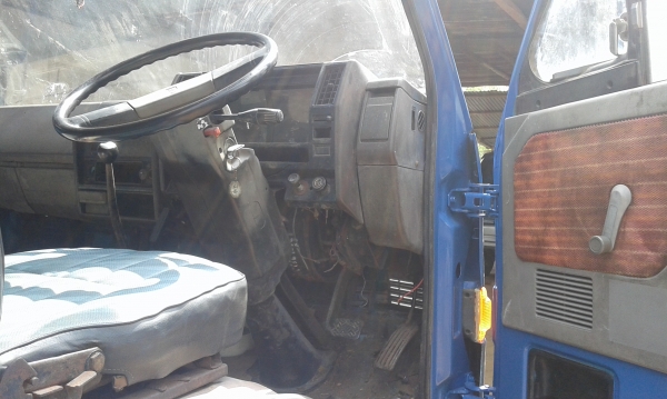 ขาย 6 ล้อ isuzu npr เครื่อง 4BD1ฝาดำ รถห้างแท้ๆ(คุณพิทักษ์ โพธิ์จันทร์ จากอุดรธานี มารับรถกลับบ้านไปวิ่งงานทำเงินแล้ว)) (ดาวน์ 128000ออกรถได้เลย)เฟืองท้าย F ยาง8.25 เครื่องแน่นๆ แห้ง แรงดีสุดๆ แซสซีเยี่ยมๆ ไม่ผุไม่ดาม รถสวยๆพร้อมใช้งานได้เลย พร้อมโอนทั่วไ