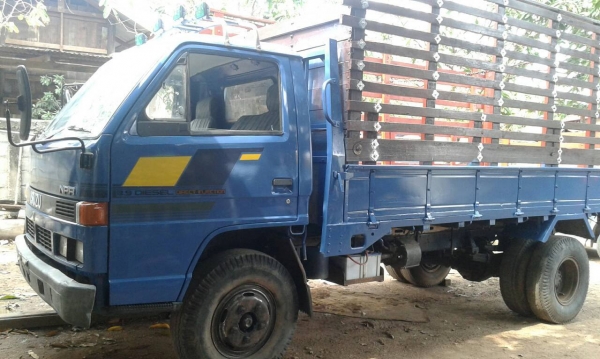 ขาย 6 ล้อ isuzu npr เครื่อง 4BD1ฝาดำ รถห้างแท้ๆ(คุณพิทักษ์ โพธิ์จันทร์ จากอุดรธานี มารับรถกลับบ้านไปวิ่งงานทำเงินแล้ว)) (ดาวน์ 128000ออกรถได้เลย)เฟืองท้าย F ยาง8.25 เครื่องแน่นๆ แห้ง แรงดีสุดๆ แซสซีเยี่ยมๆ ไม่ผุไม่ดาม รถสวยๆพร้อมใช้งานได้เลย พร้อมโอนทั่วไ