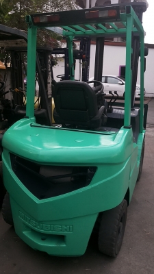 ขายรถ mitsubishi ขนาด 2.5 ตัน ดีเซล  เกียร์ ออโต้