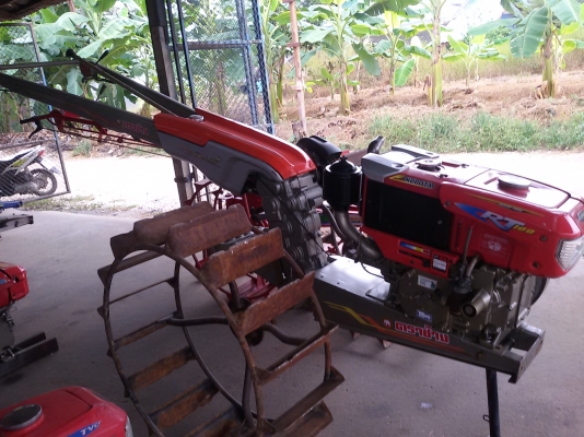 ขายเครื่องอาที100 กับโครงสยามพรัสราคา49000บาท จะชื้อแต่เครื่องก็ได้นะครับราคา23000 จะชื้อแต่โครงก็ได้นะครับราคา26000บาท พร้อมไช้งาน  รถอยู่วังบัว คลองขลุง กำแพงเพชร    สนใจสอบุถามได้ที่081 3655997 อำพร  พาเจริญ  ราคาต่อรองได้อีกนะครับ