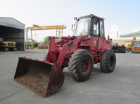 ขายรถตักนำเข้าจากญี่ปุ่่น สภาพดี ขายพร้อมชุดแจ้งจำหน่าย CAT 910F ปี 1998 ชั่วโมงทำงาน 3207 ชั่วโมง ซีเรียล: 2SS00473