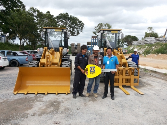 ขายรถตักล้อยาง ยี่ห้อ SEM (เซม) รุ่น 616B(ขนาดเล็ก) รถใหม่ราคามือ 2 ผลิตโดยแคทเทอร์พิลลาร์ 100\%