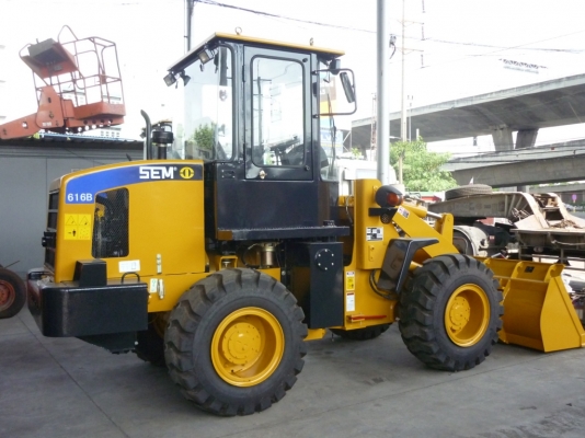ขายรถตักล้อยาง ยี่ห้อ SEM (เซม) รุ่น 616B(ขนาดเล็ก) รถใหม่ราคามือ 2 ผลิตโดยแคทเทอร์พิลลาร์ 100\%