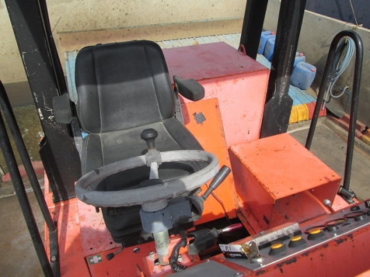 ขายรถบด 9 ล้อยาง Tire Roller ยี่ห้อ HAMM รุ่น GRW5 ซีเรียล: 37000 ปี 1994 ชั่วโมงการทำงาน 1592 ชั่วโมง ขายพร้อมชุดแจ้งจำหน่าย ยังไม่ได้ใช้งานในเมืองไทย ขายรถบด 9 ล้อยาง Tire Roller ยี่ห้อ HAMM รุ่น GRW5 ซีเรียล: 37000 ปี 1994 ชั่วโมงการทำงาน 1592 ชั่วโมง ขายพร้อมชุดแจ้งจำหน่าย ยังไม่ได้ใช้งานในเมืองไทย