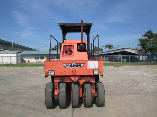 ขายรถบด 9 ล้อยาง Tire Roller ยี่ห้อ HAMM รุ่น GRW5 ซีเรียล: 37000 ปี 1994 ชั่วโมงการทำงาน 1592 ชั่วโมง ขายพร้อมชุดแจ้งจำหน่าย ยังไม่ได้ใช้งานในเมืองไทย ขายรถบด 9 ล้อยาง Tire Roller ยี่ห้อ HAMM รุ่น GRW5 ซีเรียล: 37000 ปี 1994 ชั่วโมงการทำงาน 1592 ชั่วโมง ขายพร้อมชุดแจ้งจำหน่าย ยังไม่ได้ใช้งานในเมืองไทย