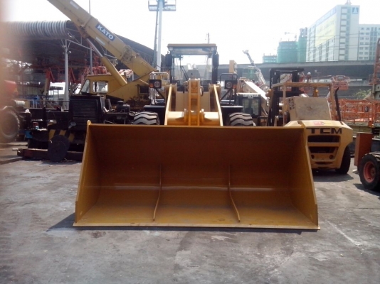 ขายรถตักล้อยาง ยี่ห้อ SEM (เซม) รุ่น 650B (ขนาดใหญ่)  รถใหม่ราคามือ 2 ผลิตโดยแคทเทอร์พิลลาร์ 100\%