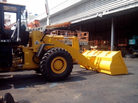 ขายรถตักล้อยาง ยี่ห้อ SEM (เซม) รุ่น 650B (ขนาดใหญ่)  รถใหม่ราคามือ 2 ผลิตโดยแคทเทอร์พิลลาร์ 100\%